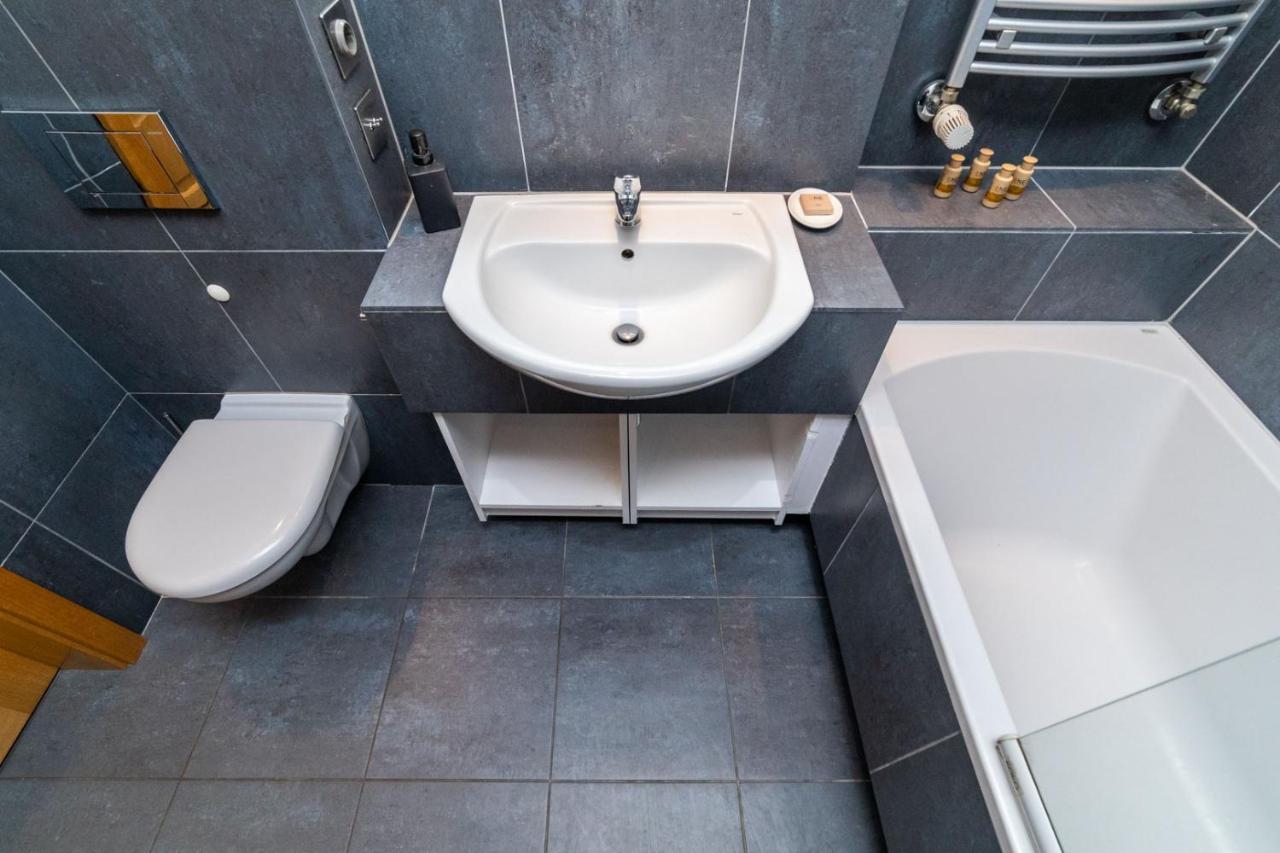 גדנסק Grey By Oneapartments מראה חיצוני תמונה